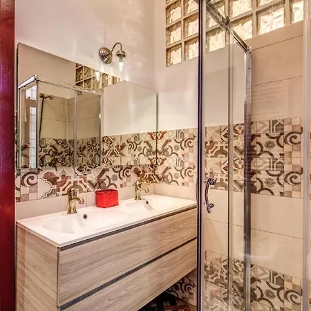 Navona Stylish Apartment Rome